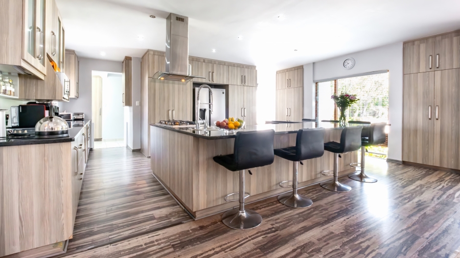 4 Bedroom Property for Sale in Heatherlands Western Cape
